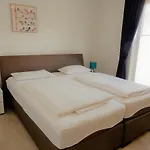 Exklusive Familienfreundliche Im Haus Aalbeek דירה